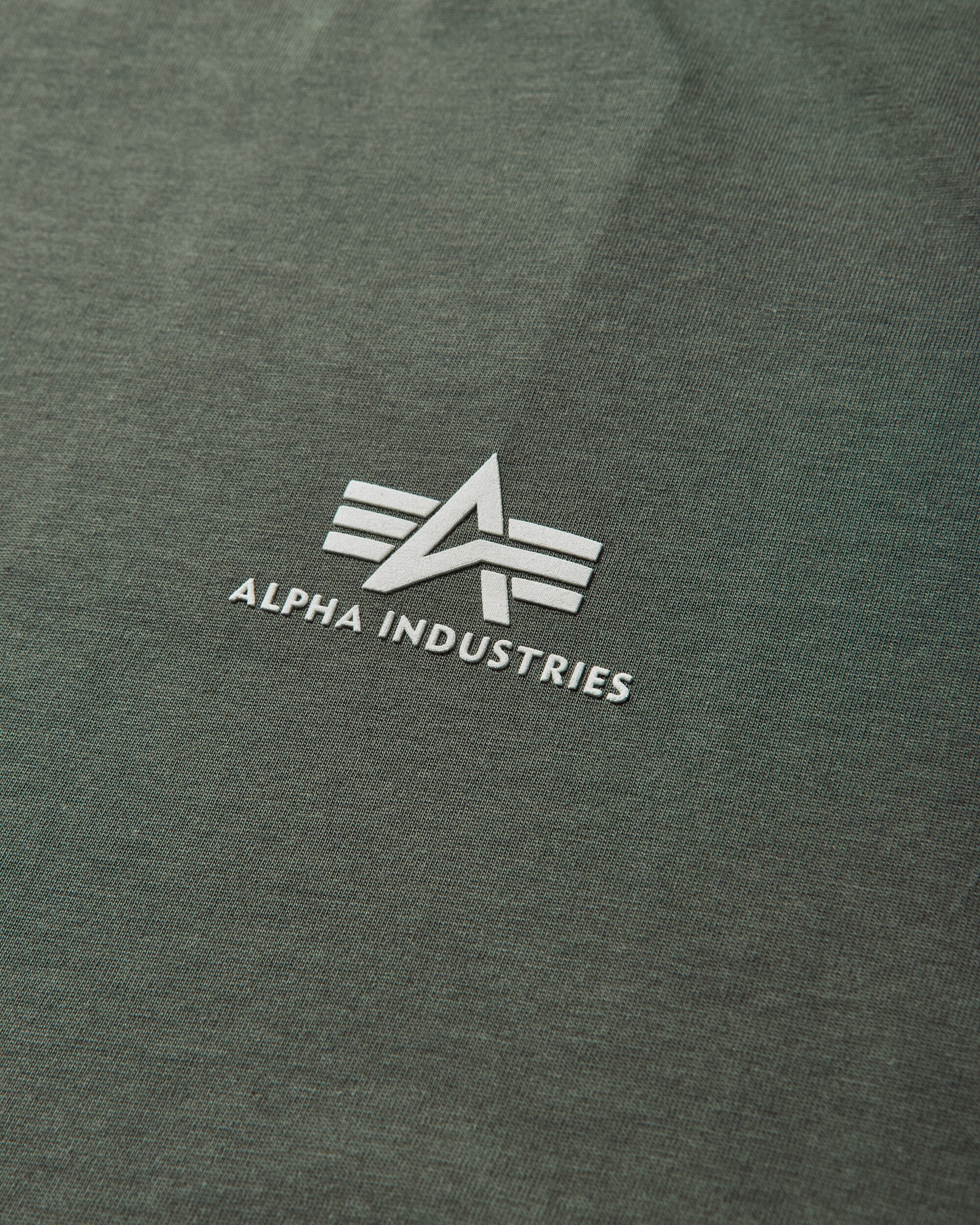 Alpha Industries Basic T Small Logo Dark Olive T-Shirts Shortsleeve X188505 142