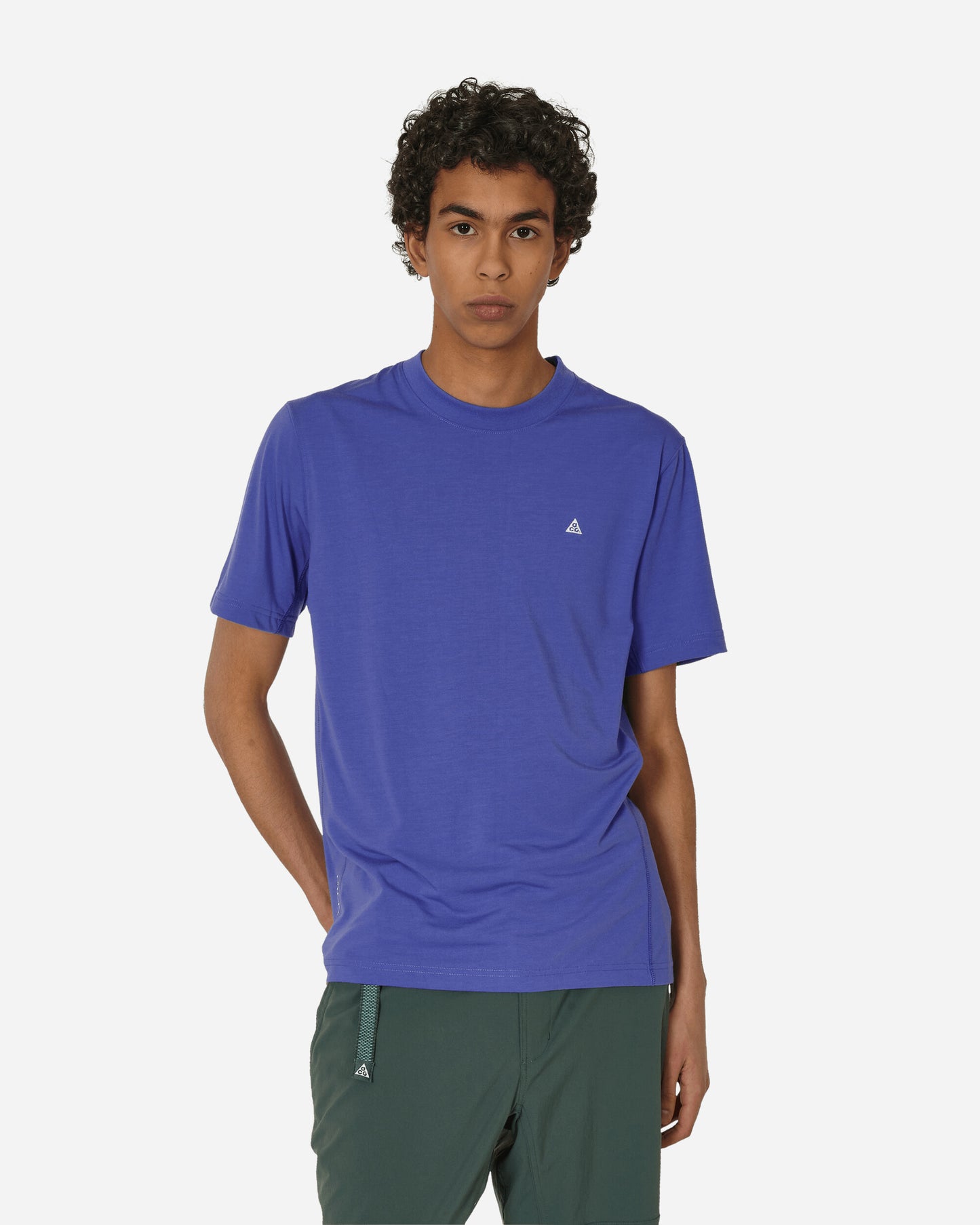 Nike M Acg Dfadv Uv Goat Rocks Ss Persian Violet/Summit White T-Shirts Shortsleeve FN8411-510