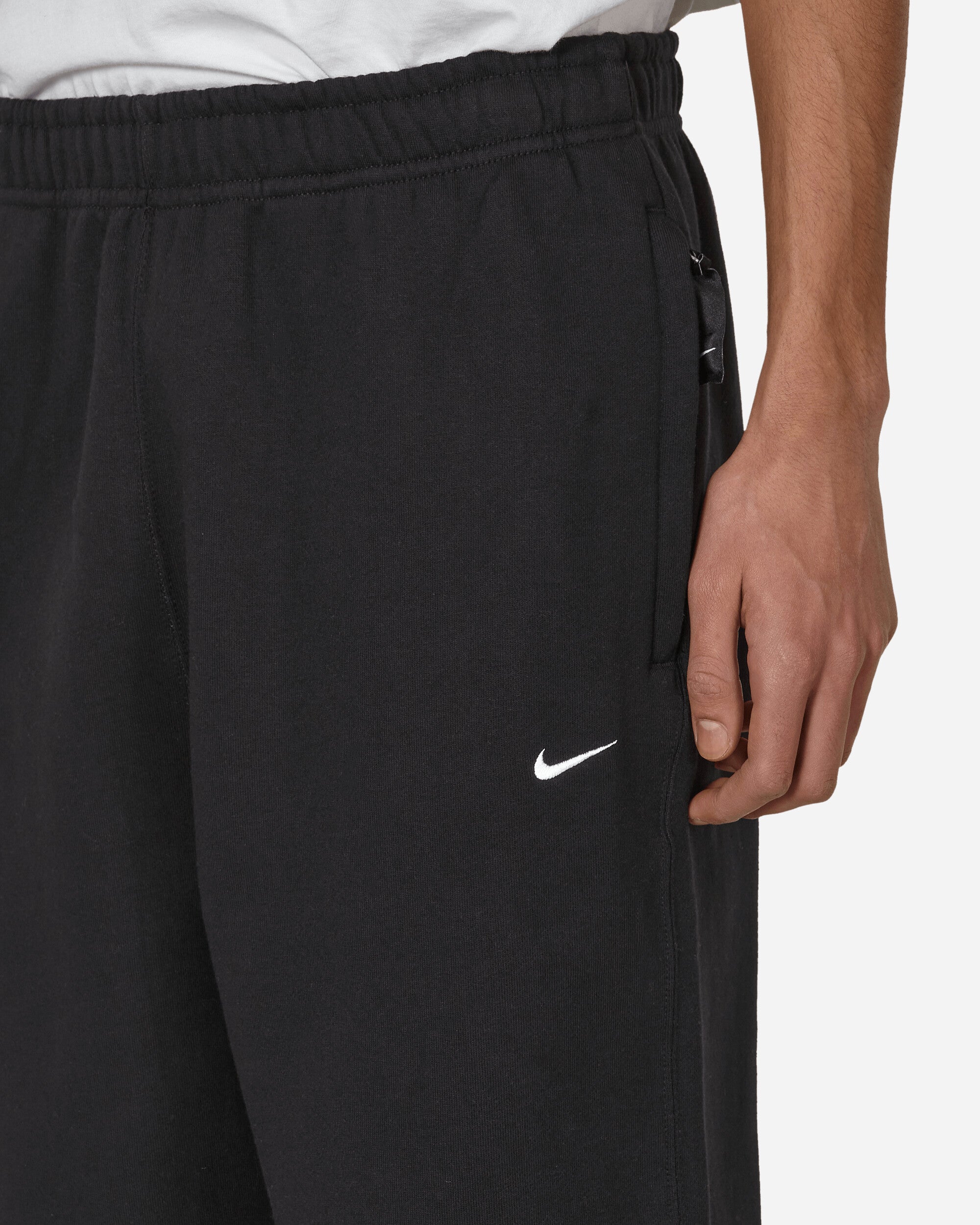 Nike M Nk Solo Swsh Flc Cf Pant Black/White Pants Sweatpants DX1364-010