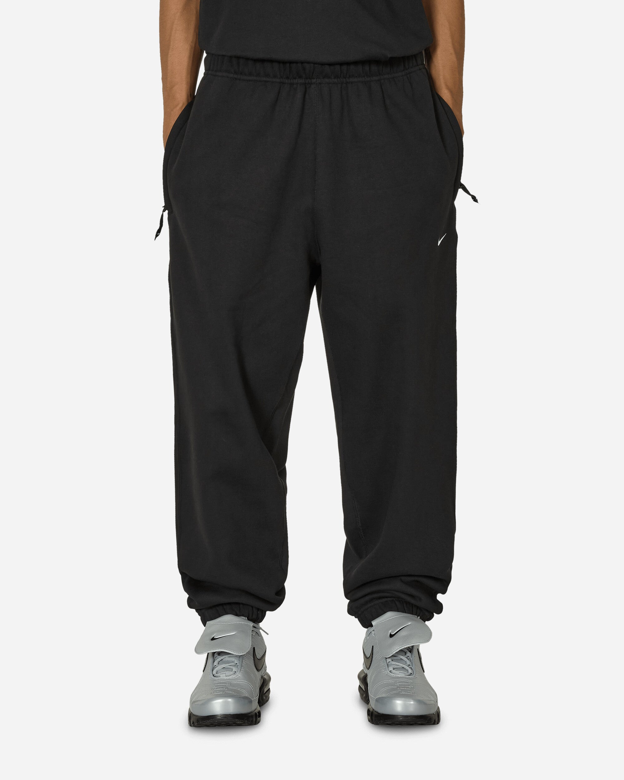 Nike M Nk Solo Swsh Flc Cf Pant Black/White Pants Track Pants DX1364-010