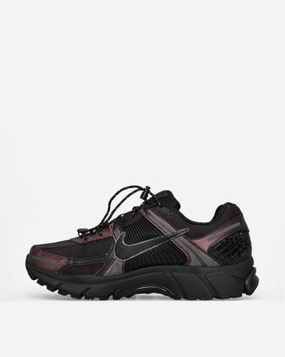 Nike Wmns W Nike Zoom Vomero 5 Burgundy Crush/Black Sneakers Mid HQ4052-600