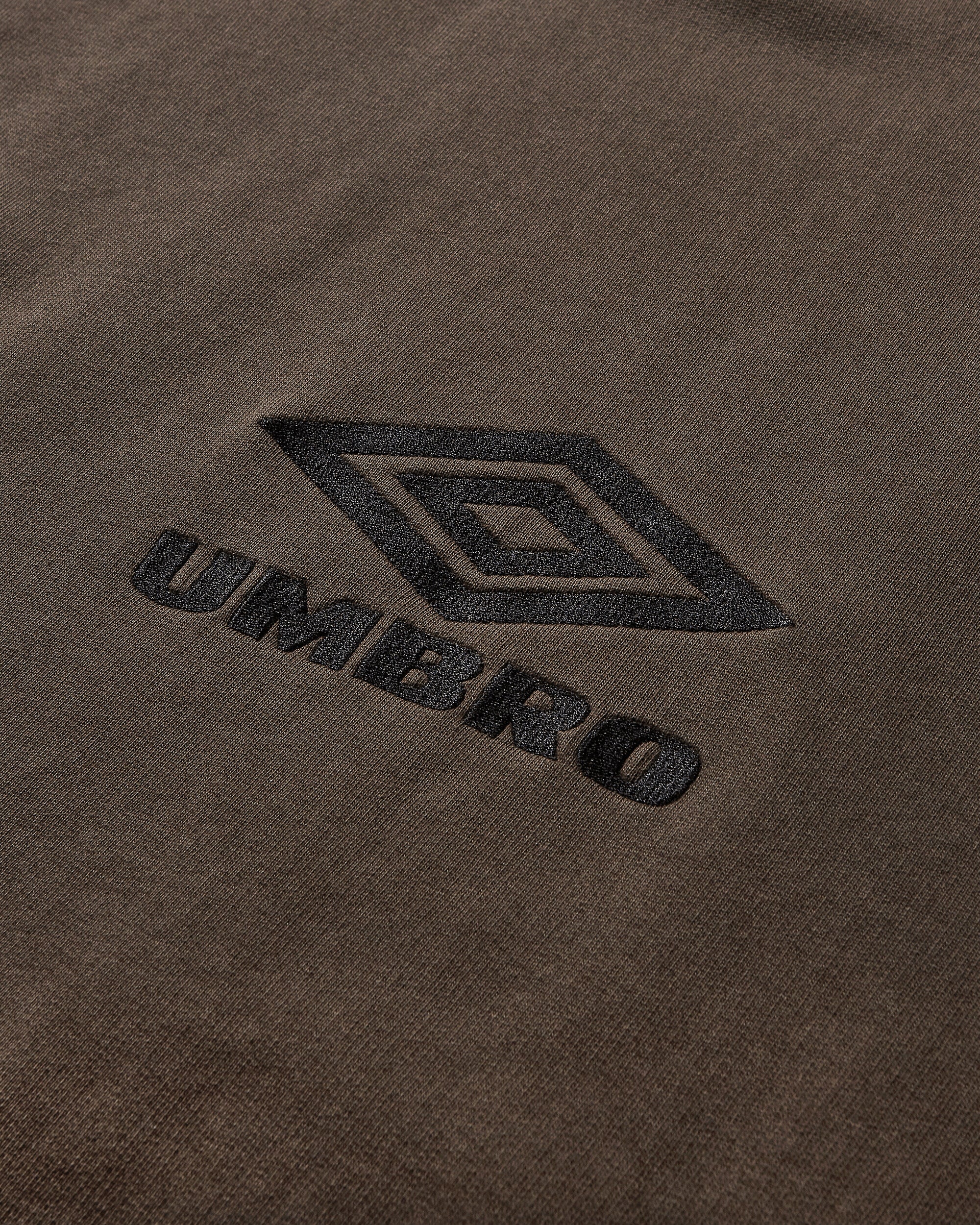 Umbro Masked Og Logo Hoodie Dark Brown Sweatshirts Hoodies UBMW0216FA147 BRW0003