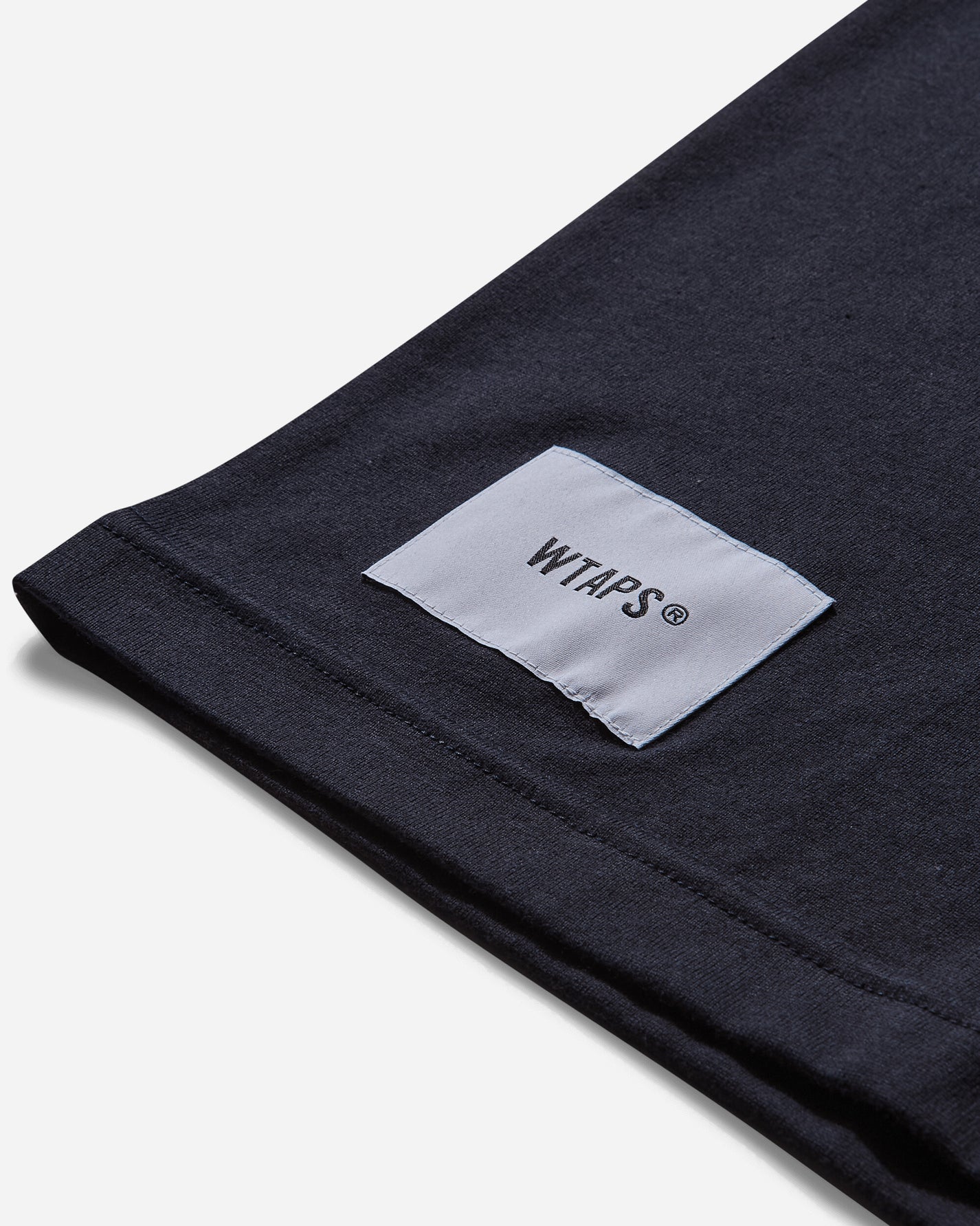 WTAPS Cut & Sewn 10 Navy T-Shirts Longsleeve 242ATDT-CSM10 002