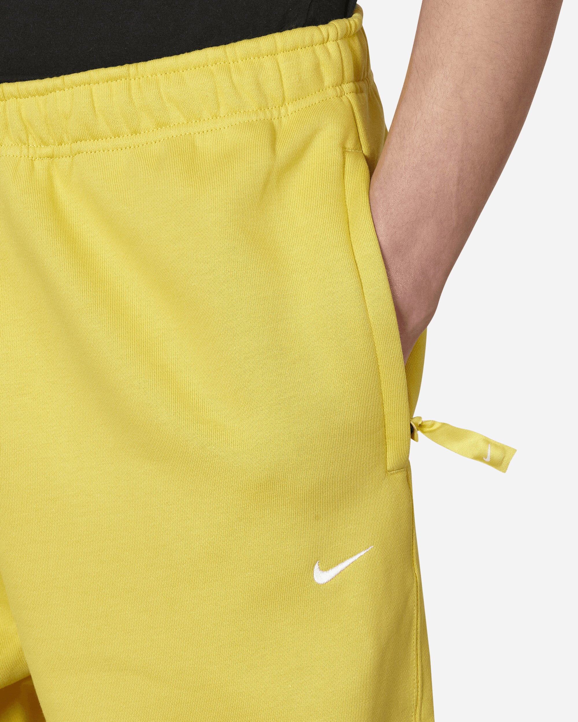 Nike Solo Swsh Flc Cf Pant Saturn Gold/White Pants Sweatpants DX1364-700